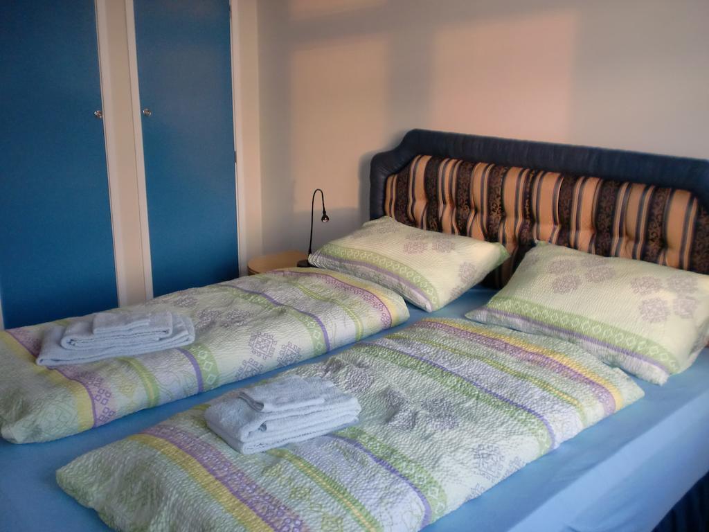 Guesthouse Tilraun Blonduos Kamer foto