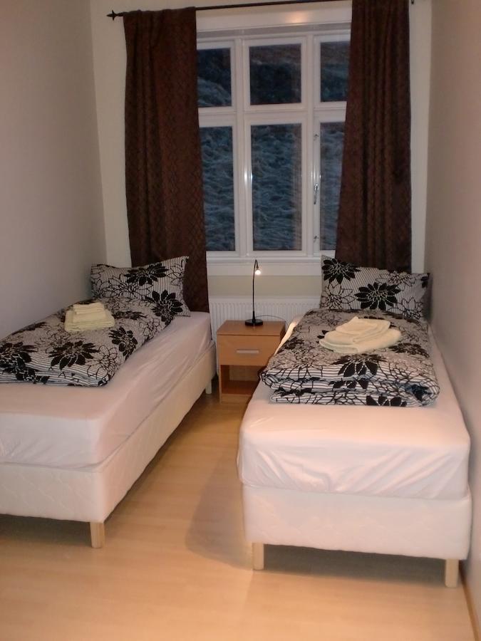 Guesthouse Tilraun Blonduos Kamer foto
